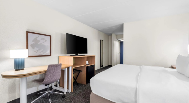 Двухместный номер Standard Отель Spark by Hilton Kimball