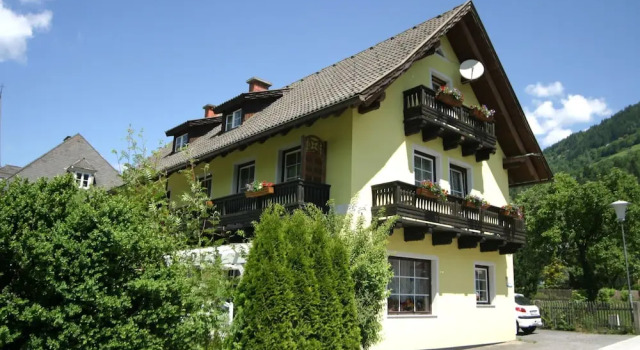 Cozy Apartment in Feld am See near Ski Slopes