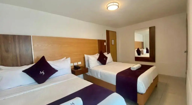 Standardowy czteroosobowy pokój Hotel Posada Maria Sofia