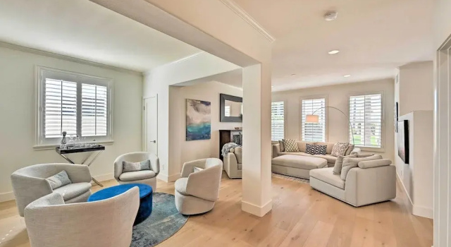 Stunning Carlsbad Gem w/ Fire Pit & Hot Tub!, Забронировать Дом для отпуска Коттеджи Карлсбад, Коттедж
