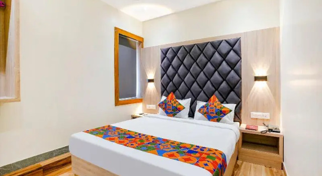 Двухместный номер Deluxe Riza International Nesco Goregaon