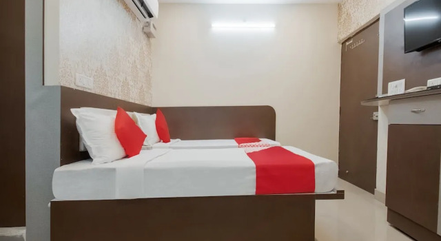 The Legend Inn by OYO Rooms