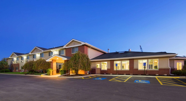Best Western Nebraska City Inn, Rezerwuj Hotel Hotele w Nebraska City z parkingiem, Parking