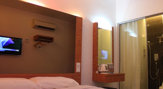 Dream Hotel