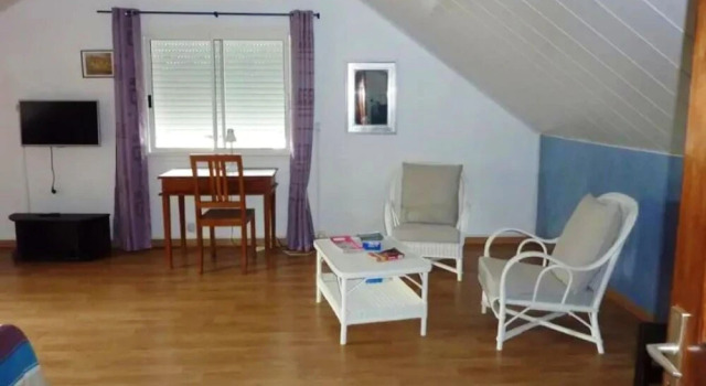 Apartment with 3 Bedrooms in Bois-De-Nèfles Saint-Paul, with Wonderful Sea View, Enclosed Garden And Wifi - 15 Km From the Beach