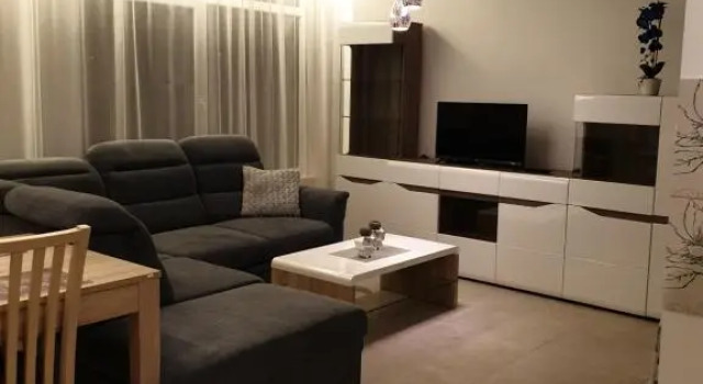 Skuodo IIB, Prenota Hotel Kaunas Contea di Kaunas