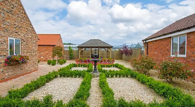 Meals Farm - Courtyard Room, Забронировать Фермерский дом Фермерские дома Англии, Фермерский дом