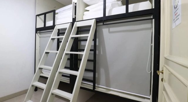 HomieStay - Hostel, Book Hostel / Vandrerhjem Penjaringan Jakarta, nær PIK Avenue