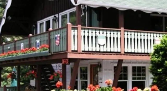 Люкс Town House Lodge