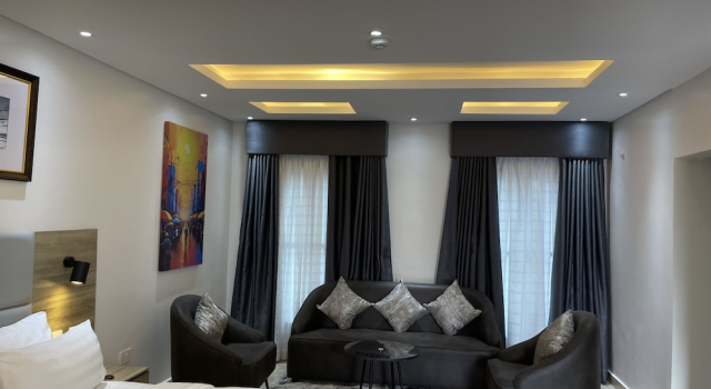 Executive Zimmer Ringruby Hotel Oladipo Bateye