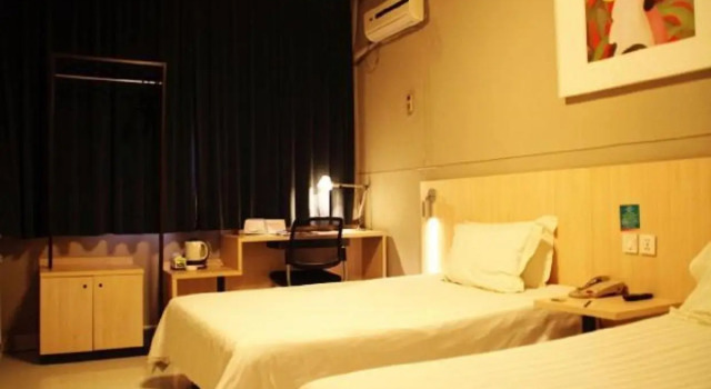 Номер Standard Jinjiang Inn Zhengzhou Dashiqiao