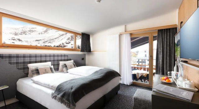 Familie Suite 2 Schlafzimmer mit Balkon Hotel TURNA Malbun