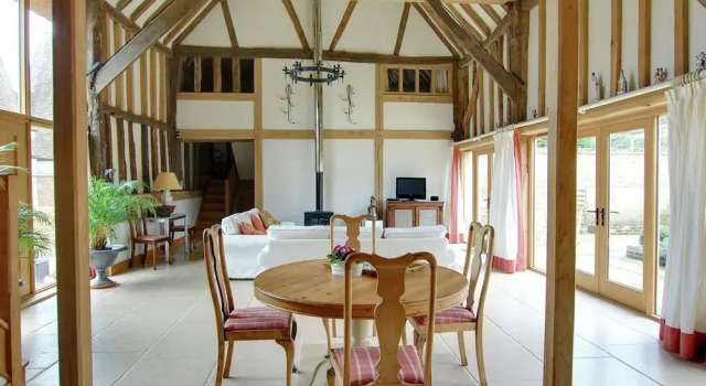 Beautifully Renovated Barn in Northiam, 预订 酒店 诺西厄姆 东萨塞克斯