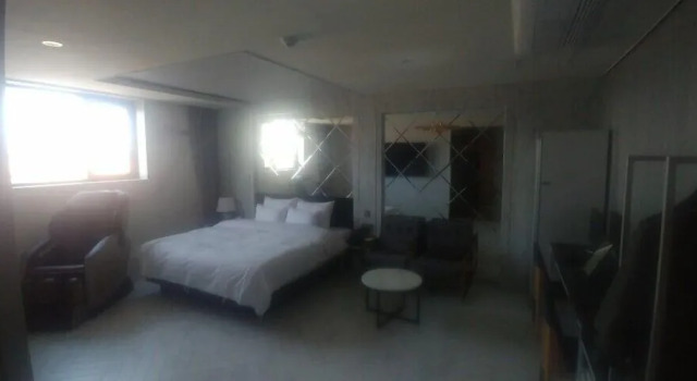 Central Hotel, Забронировать Отель Сачхон Кёнсан-Намдо