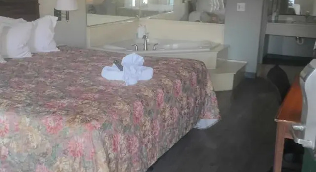 Номер Economy Nola Inn