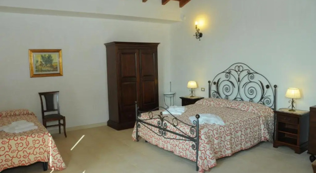 Agriturismo Masseria Quaremme, Забронировать Отель Отели Карпиньяно-Салентино с парковкой, Парковка