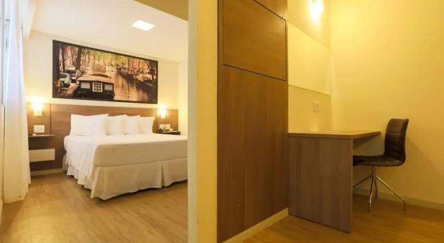 Люкс Standard Hotel Amsterdam Montes Claros