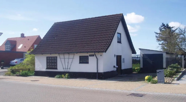 Коттедж с 3 комнатами Strandhuset Holiday Home