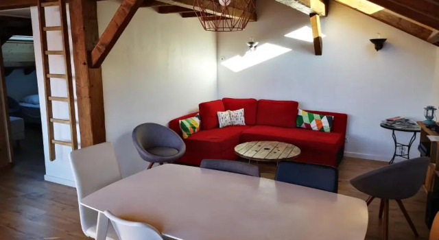 Petit Chalet Vieux Bois, Забронировать Шале Виллы Овернь-Рона-Альпы, Вилла