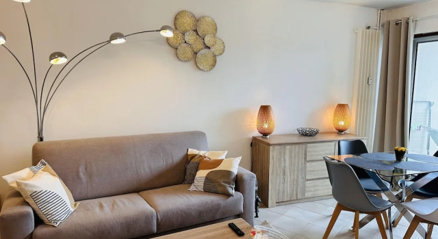 Studio With a Shared Pool Near the Beaches - 2244