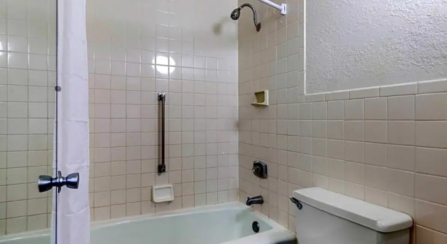 Четырёхместный люкс Econo Lodge Airport - RJ Stadium