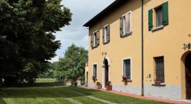 Agriturismo Gardenali, Buchen Sie Hotel Volta Mantovana Lombardei