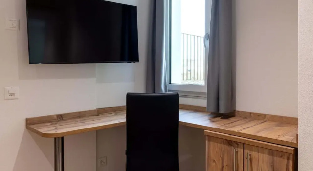 Hotel MeiSTAY - Self-Check-in, Забронировать Отель Майстершванден Lake Hallwil