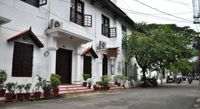 Old Courtyard Hotel, Забронировать Отель Отели штата Кералы 3 звезды, 3*
