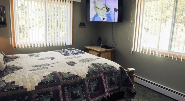 Fawn Valley Inn: 306 1 Bedroom Apts, Забронировать Апартаменты/квартира Отели Эстес-Парк с парковкой, Парковка