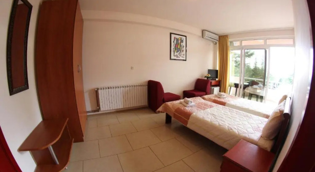 D&L Apartments, Book Villa Villaer i Konjsko, Villa