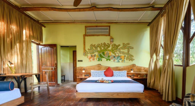 Полулюкс Kanha Jungle Camp