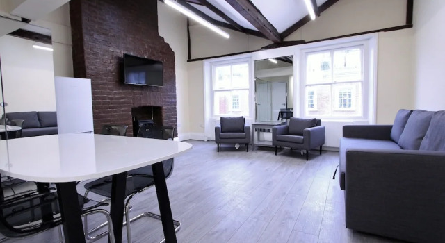 Stunning Loft Apartment In Knightsbridge