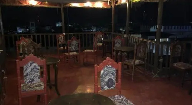 Bottoms Up Hostel