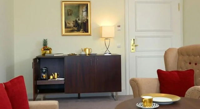 Люкс с 2 комнатами Romantik Hotel Burgkeller Residenz Kerstinghaus