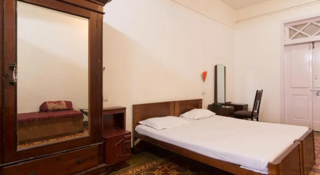 Трёхместный номер Standard Bed and Breakfast at Colaba