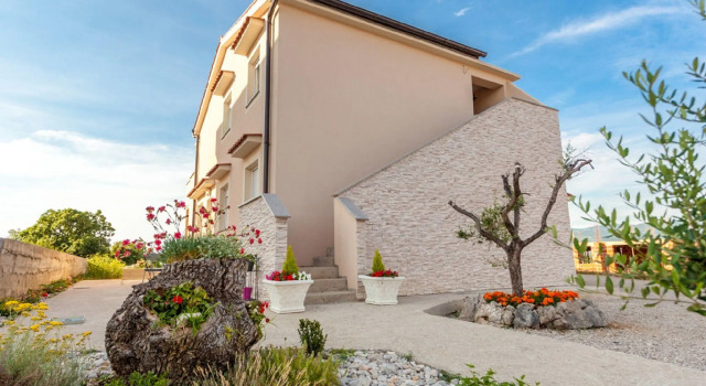 Апартаменты Apartment in Omisalj Near Sea Beach