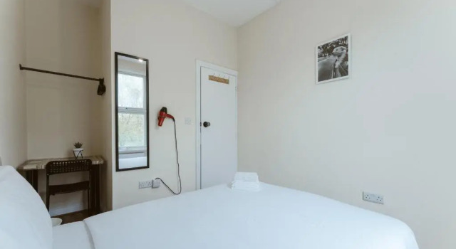 Mile End Rooms