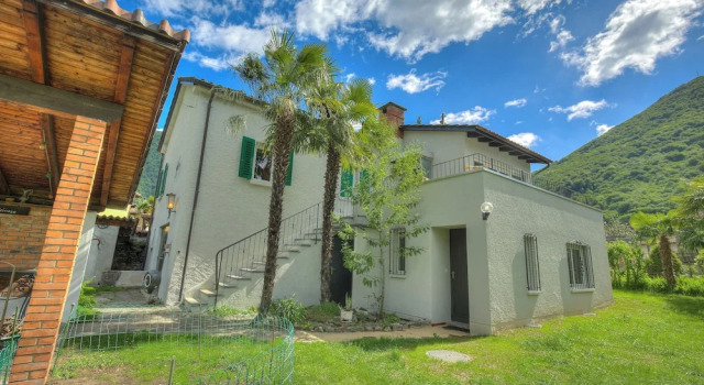 Alfa Garden Villa With Private Pool, Buchen Sie Villa Mezzovico-Vira Schweiz