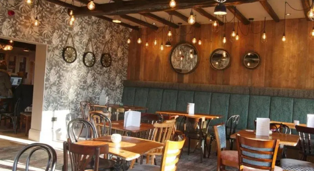 The Station Restaurant & Bar, Забронировать Отель Донкастер Южный Йоркшир