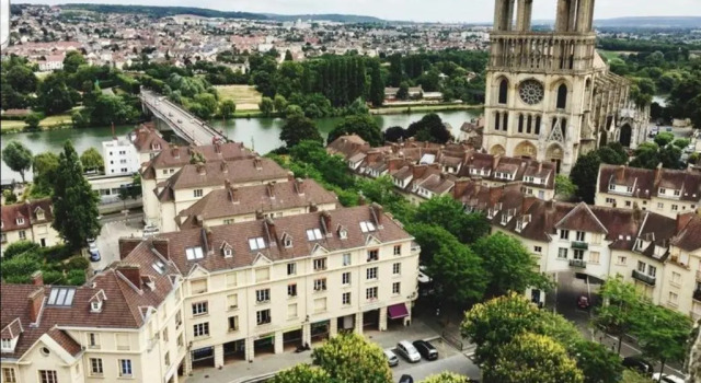 Verdun, Book Apartment Mantes-la-Jolie 