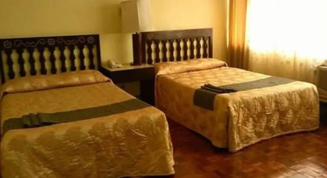 Номер Classic Manila Manor Hotel