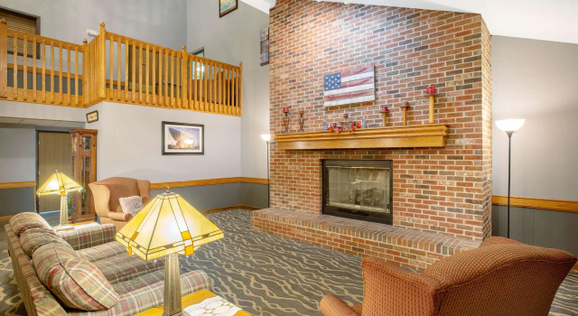 AmericInn Coralville, Rezerwuj Hotel Hotele w Iowa z basenem, Basen