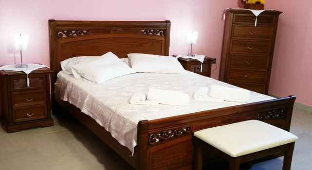 Mina's House, Забронировать Отель Отели Пиргос 3 звезды, 3*