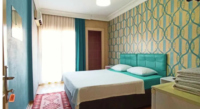 Otel B