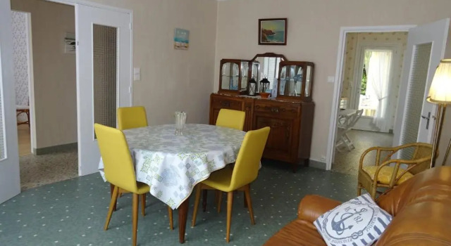 Charmant T3 avec Jardin Clos à 700m de la Plage et Commerces - FR-1-92-768, Забронировать Отель Бизнес-отели Ле-Сабль-д'Олон, 4* 5*