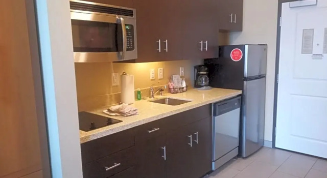 Четырёхместный люкс с 2 комнатами TownePlace Suites by Marriott Carlsbad
