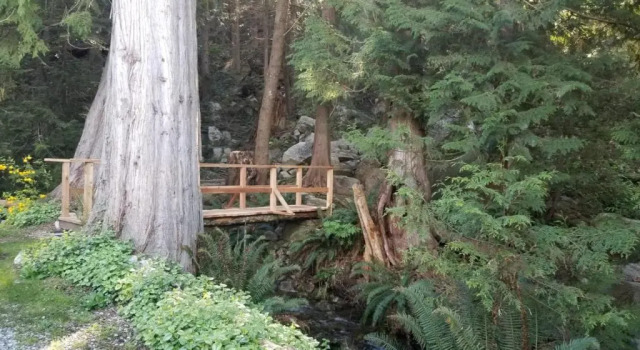 Коттедж с 4 комнатами Cedar Creek Cottage 4BR - Welcome to Your Private Oasis Steps from the Beach