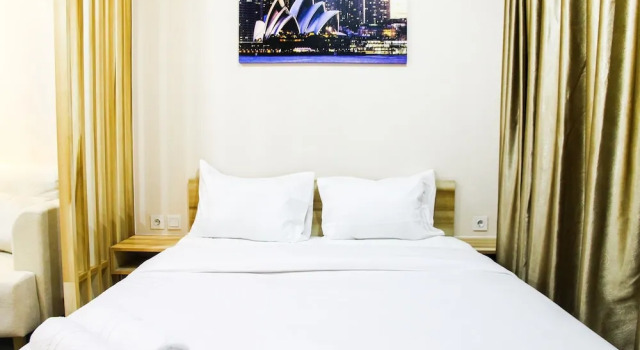 Modern Style The Oasis Studio Apartment with Comfortable Sofa, Book Apartment Cikarang West Java
