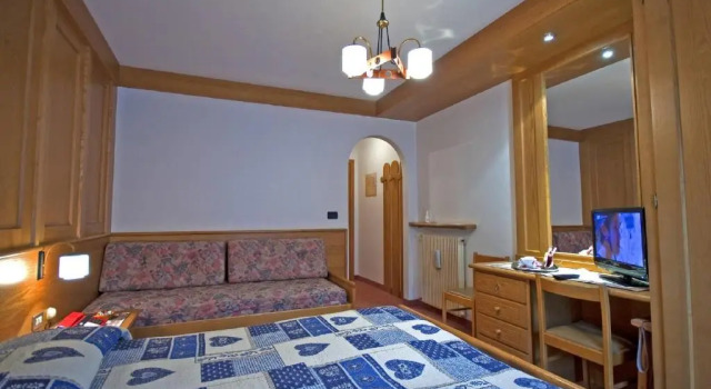 Трёхместный номер Standard Hotel De Fronz
