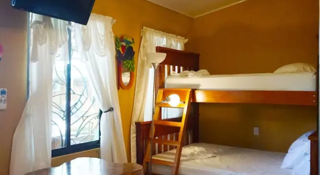Семейный номер Standard с видом на бассейн Cabinas Jimenez